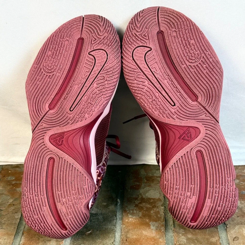 Nike Mens 10.5 Giannis Immortality 3 Alphabet Burgundy Pink Basketball Shoes